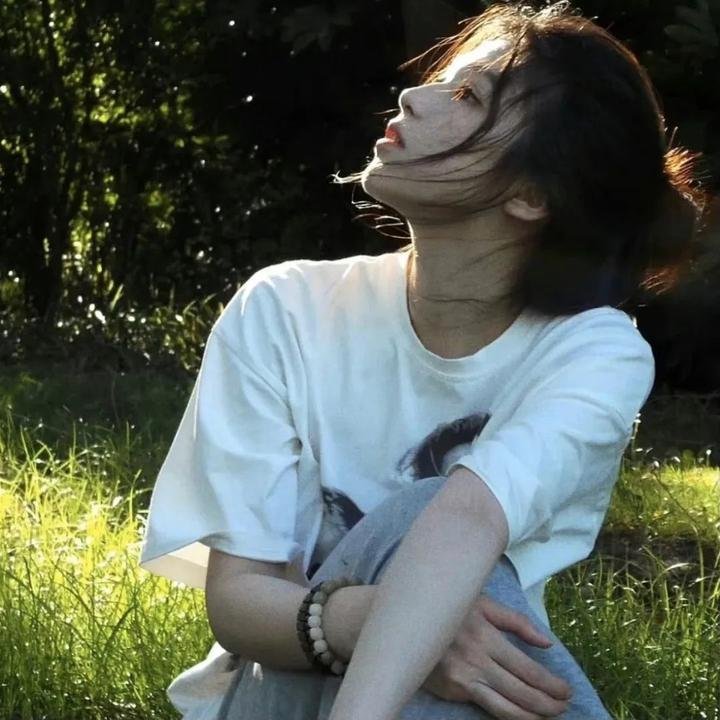 机器情人之野蛮女管家海报